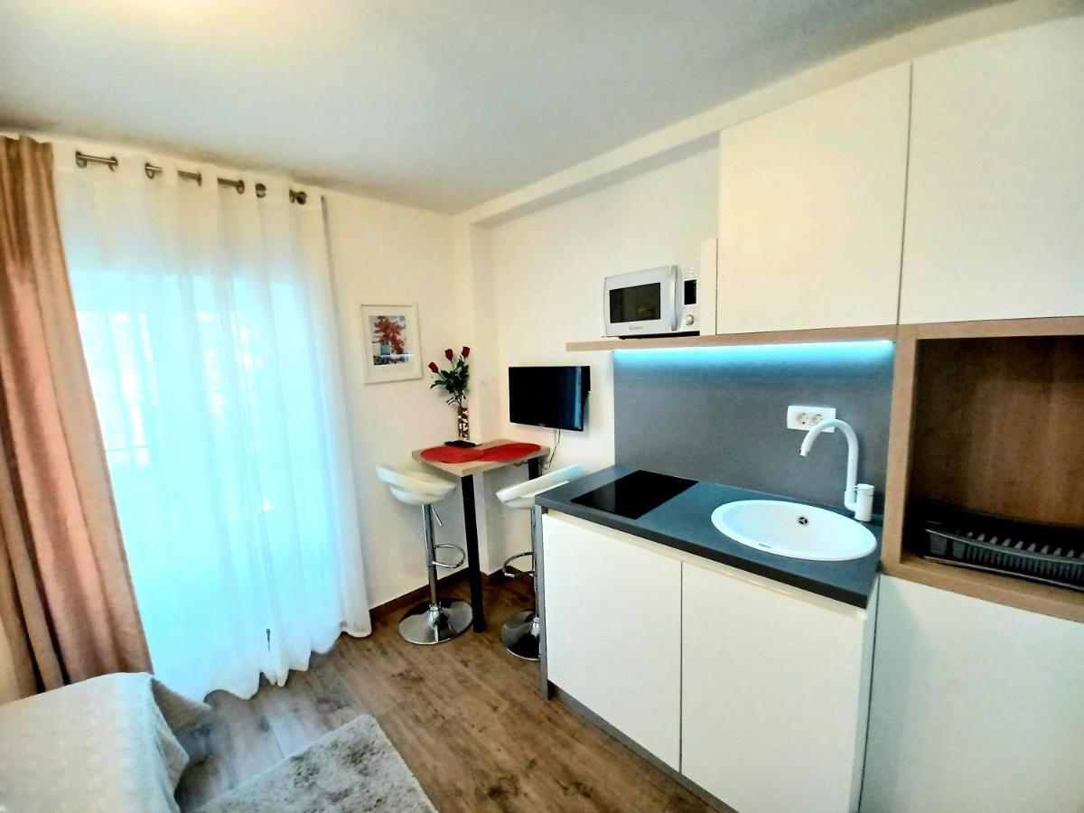 Studio Apartmani Pomalo/ Take It Easy Spalato Esterno foto